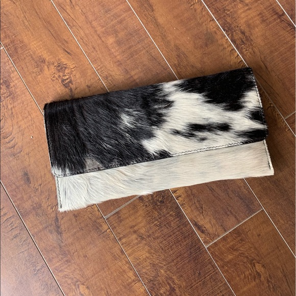 latico Handbags - Cowhide clutch